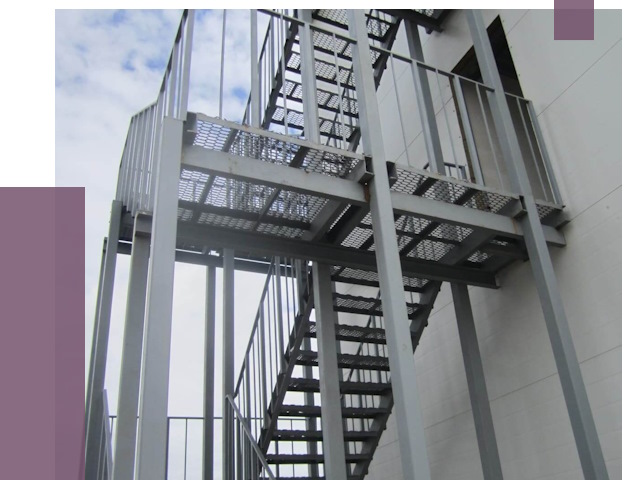 Монтаж пожарных лестниц в Гатчине от 7810 руб.