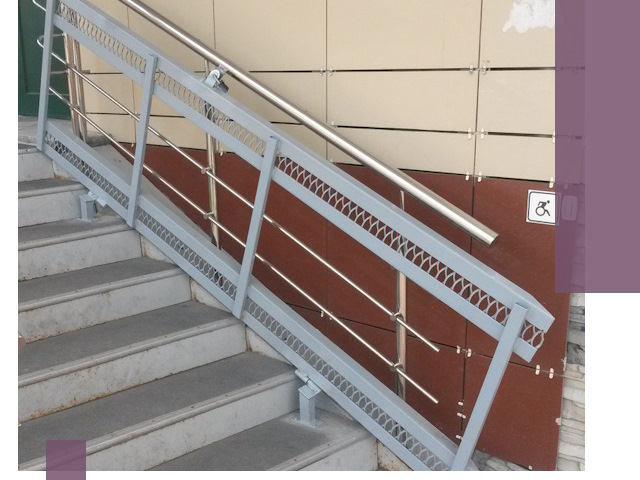 Изготовление откидных пандусов под ключ в Гатчине