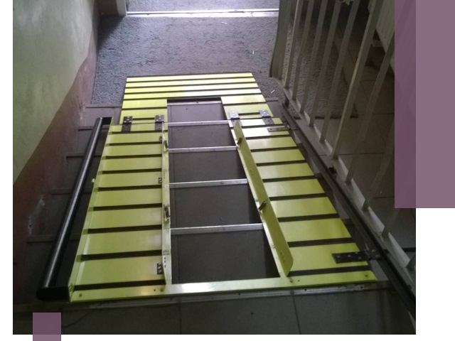 Профессиональный монтаж пандуса в подъезд в Гатчине