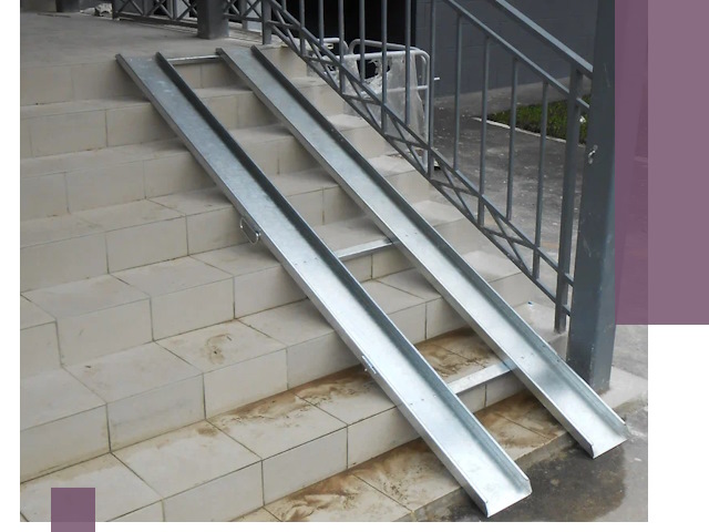 Пандусы для детских колясок в Гатчине: изготовление и монтаж