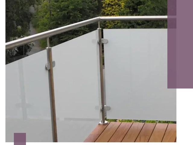 Алюминиевые парапеты для балконов и террас в Гатчине