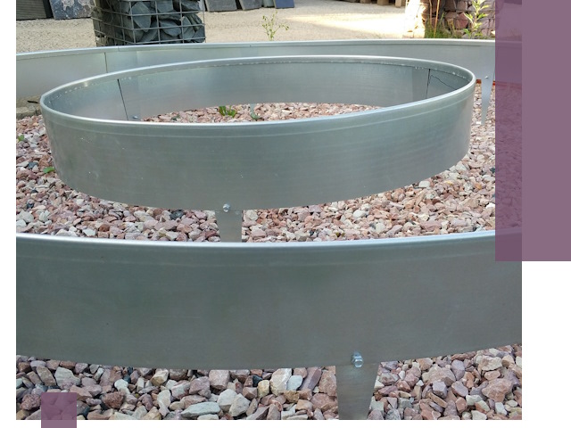 Нержавеющие бордюры под ключ в Гатчине — изготовление и монтаж