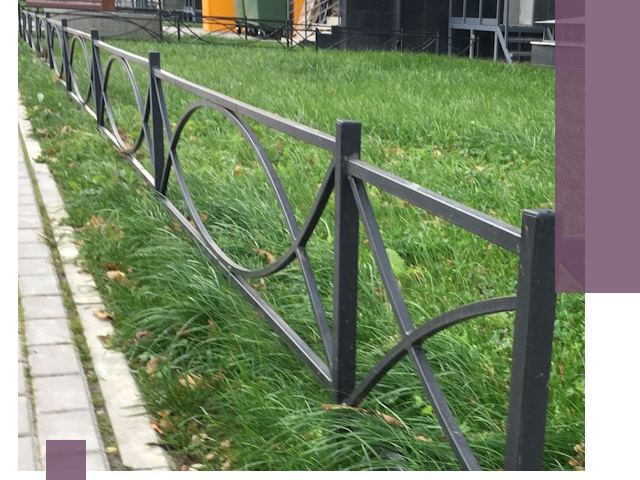 Газонные ограждения из металла в Гатчине — монтаж и продажа