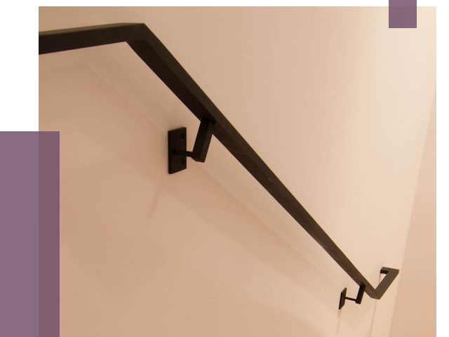 Монтаж пристенных поручней в Гатчине от 3597 руб. 