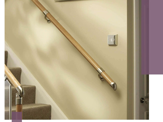 Монтаж пристенных поручней профессионально в Гатчине