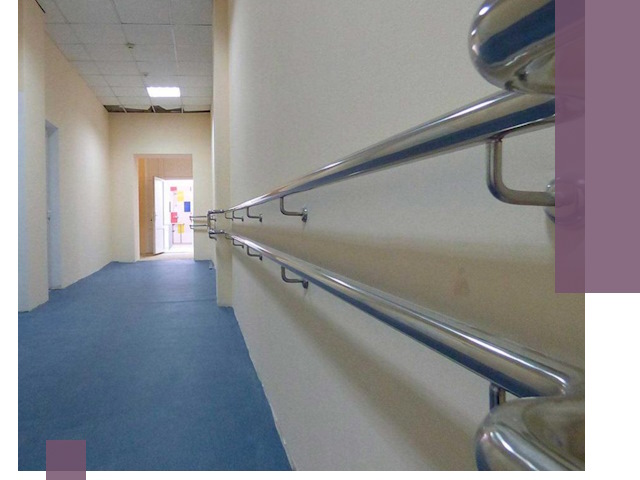 Поручни для инвалидов в Гатчине: изготовление и монтаж